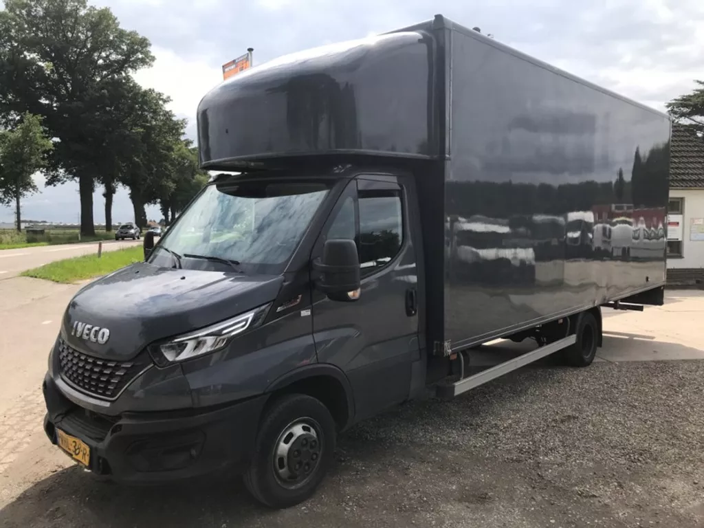 Iveco Daily 50C18 3.0 Aut Hi-Matic Euro 6 Koffer Bakwagen XXL Deuren / Zeil