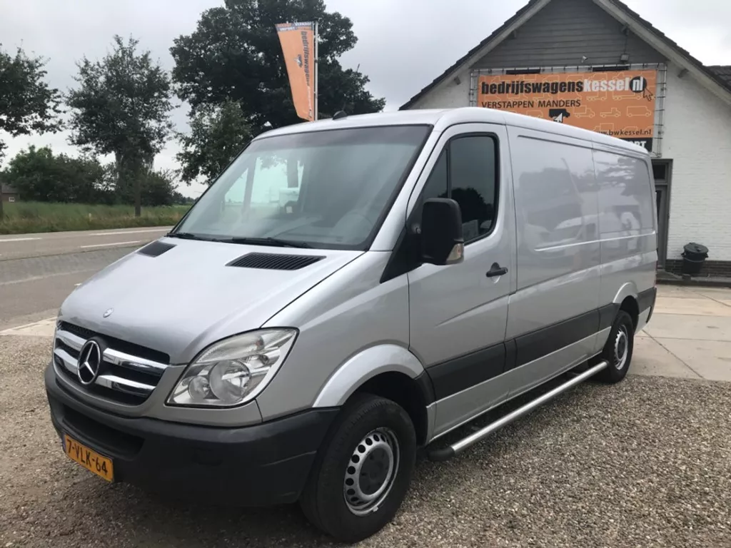 Mercedes-Benz Sprinter 311 CDI Euro 4 L2H1 Lang Airco Trekhaak 2t