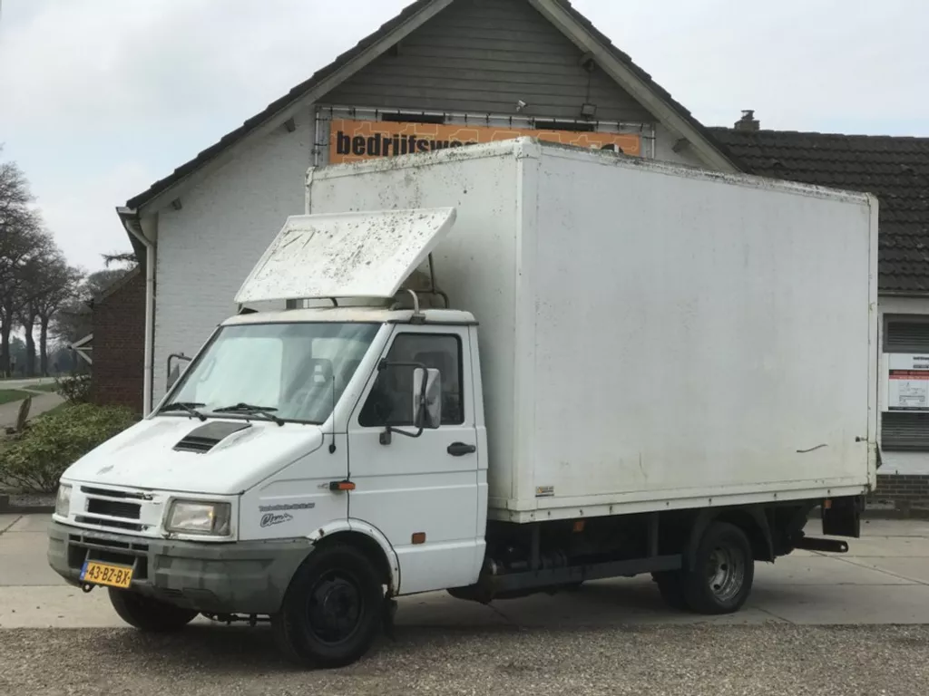 Iveco Daily 49.12/35 2.8 Koffer Bakwagen Laadklep