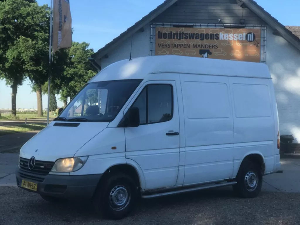 Mercedes-Benz Sprinter 311 CDI Euro 3 L1H2 Trekhaak 2.8t